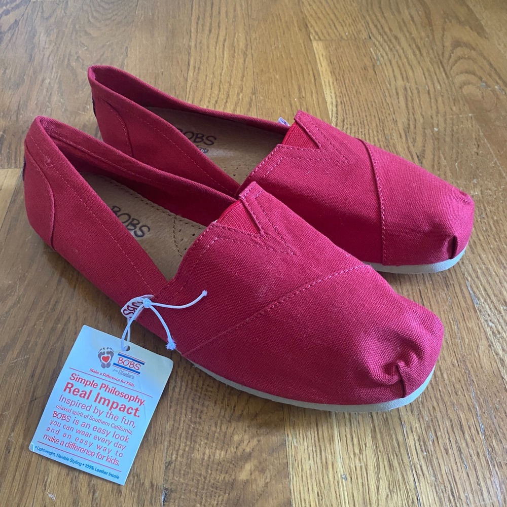 NWT BOBS Skechers Alpargata Flats Women 8.5 Red Canvas Slip On Casual Preppy